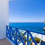 Panorama *